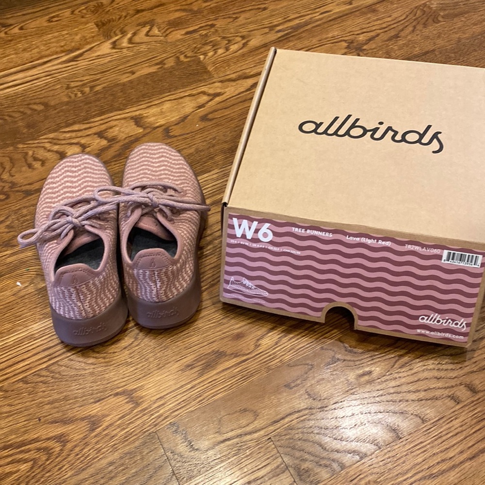 Womens Size 6 BRAND NEW Allbirds Shoes